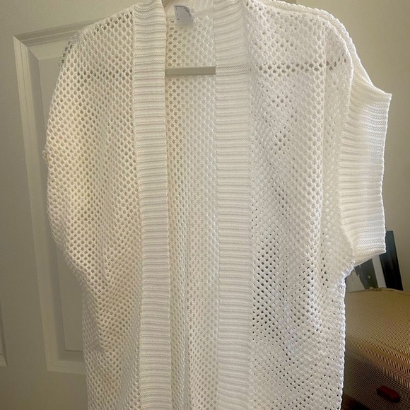 Shawl or cover up - Picture 1 of 5